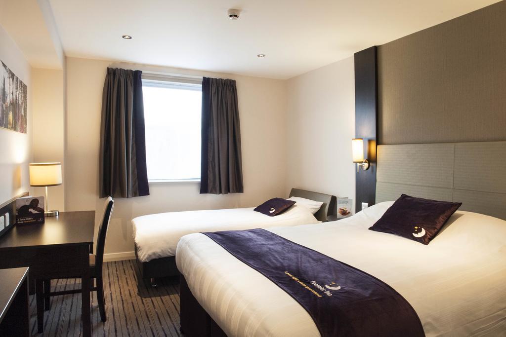 Premier Inn Watford North Quarto foto